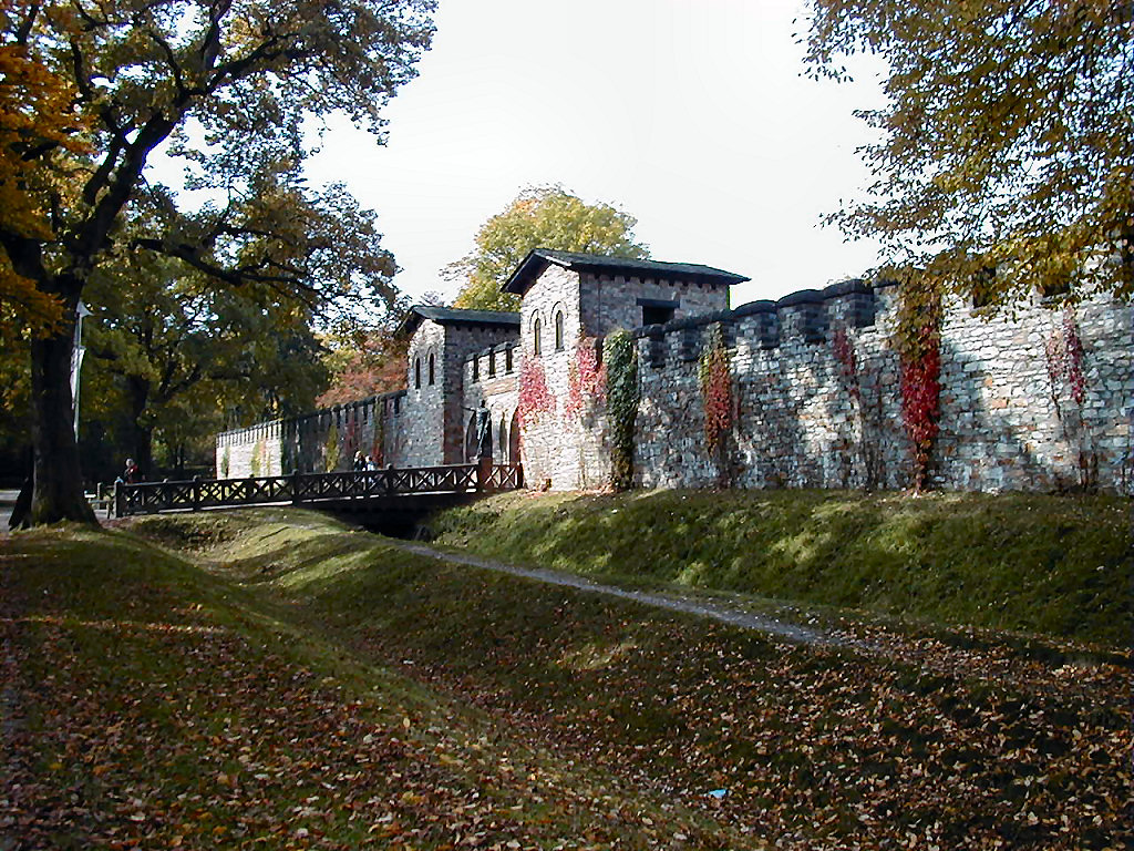Photograph of the reconstructed Roman fort at Saalburg showing stone walls and gate towers